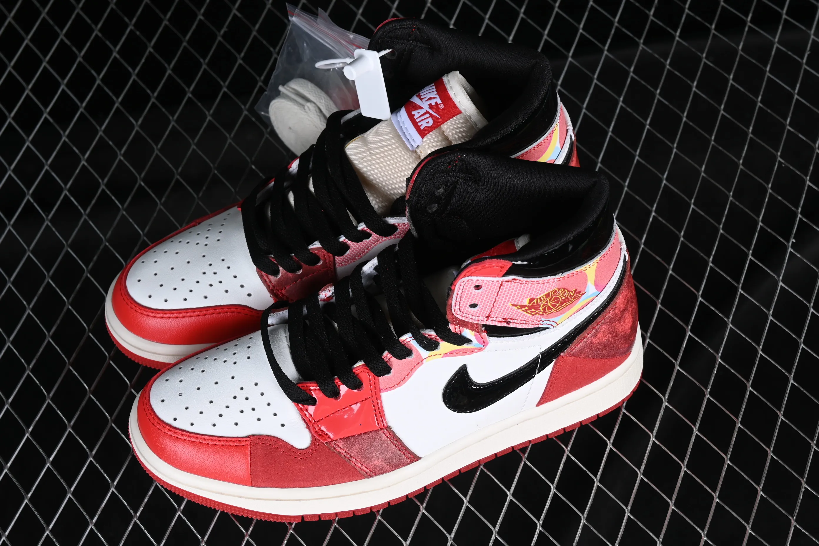 All categories Air Jordan Jordan series basketball shoes Air Jordan 1 High Air Jordan 1 High OG "Next Chapter" AJ1 Joe 1 Spider-Man 2.0 high-top basketball shoes DV1753-601